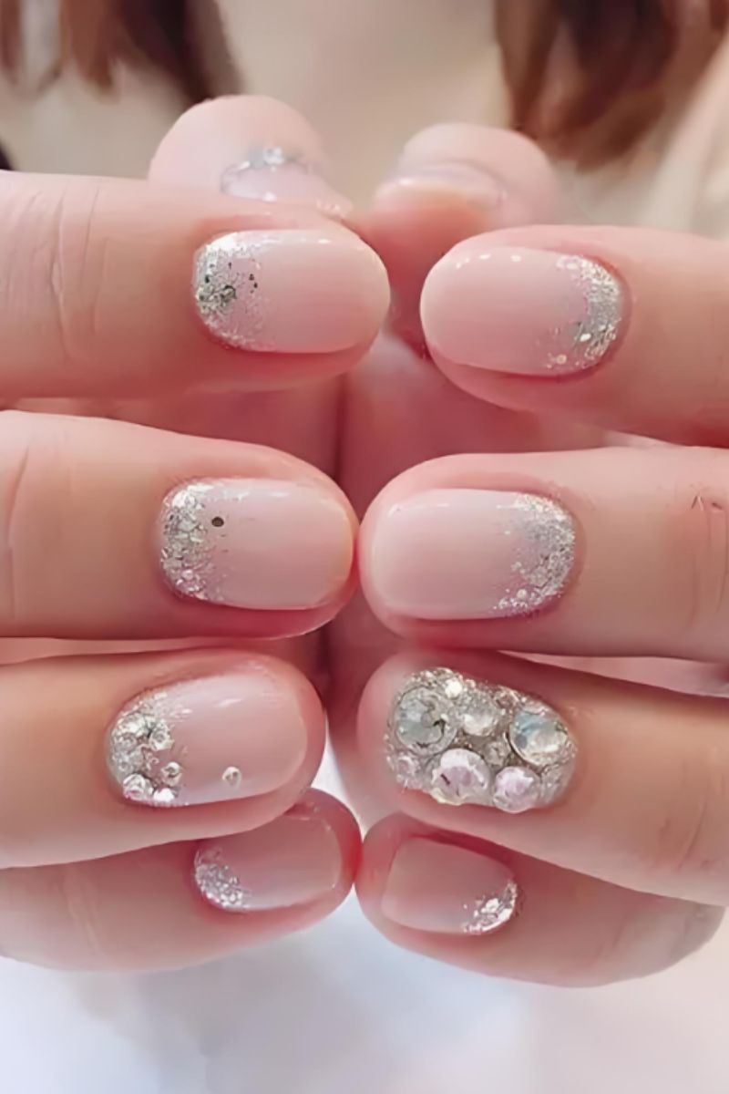 Ảnh bộ nail cô dâu đơn giản 10