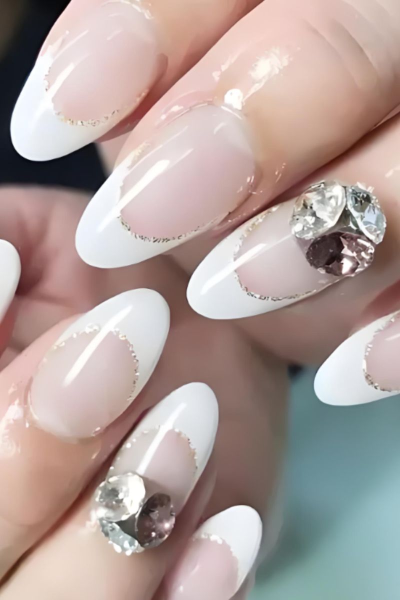 Ảnh bộ nail cô dâu đơn giản 14