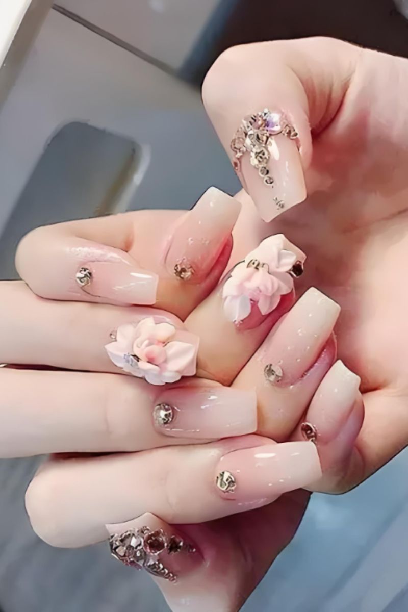 Ảnh bộ nail cô dâu đơn giản 7