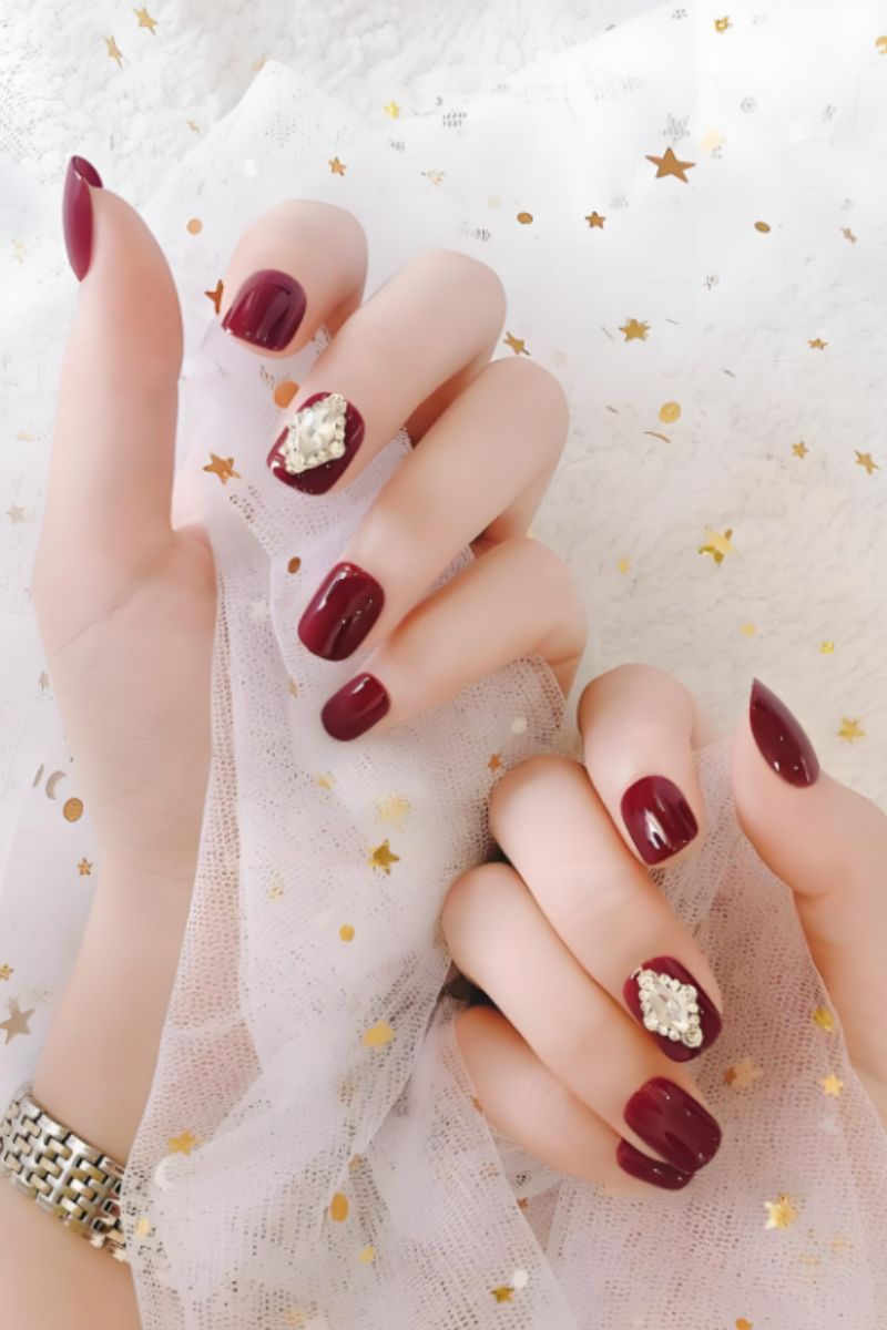 Ảnh bộ nail cô dâu đơn giản 9