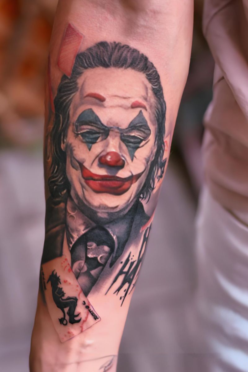 Hình xăm joker ở tay 13