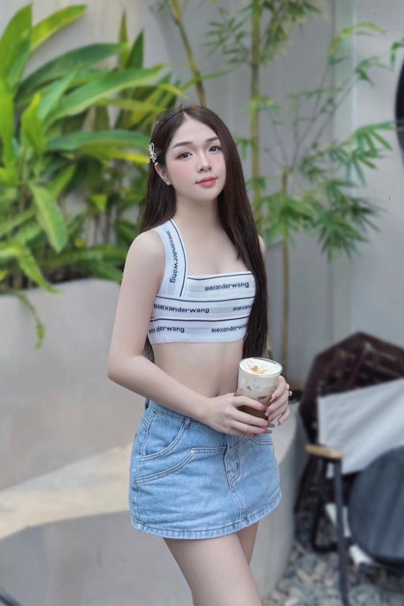 Ảnh Hoàng Thị Kiều Oanh sexy 4