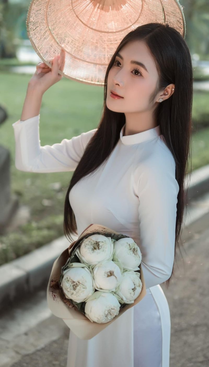 Ảnh hotgirl áo dài xinh đẹp 22