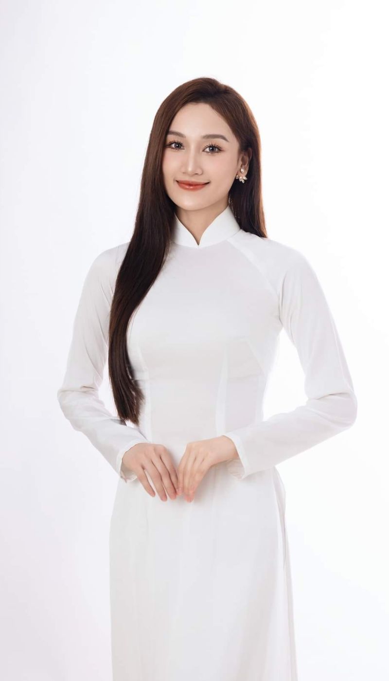 Ảnh hotgirl áo dài xinh đẹp 9