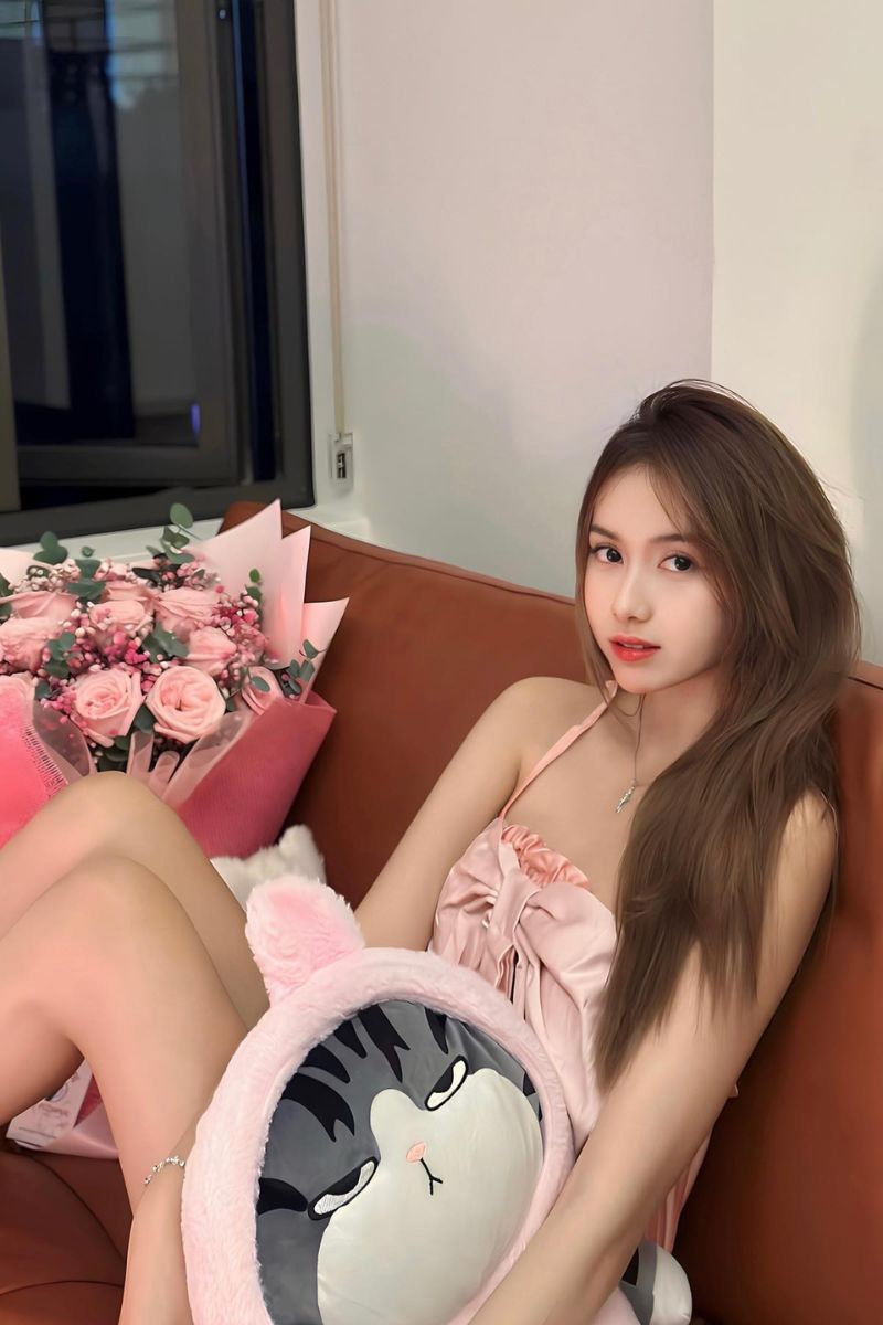 Ảnh Hương Uyên sexy 9