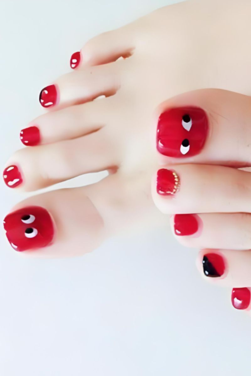 Ảnh mẫu nail chân đơn giản đẹp 30