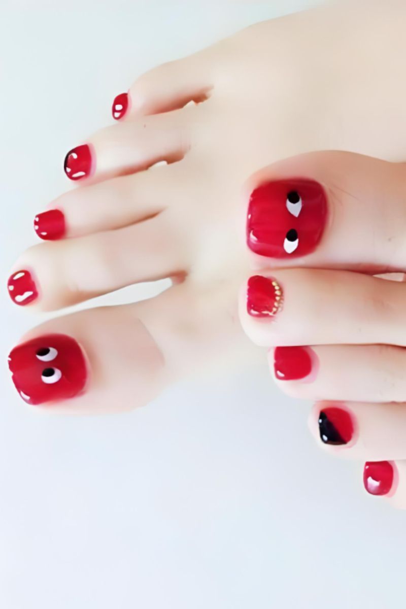 Ảnh mẫu nail chân đơn giản đẹp 7