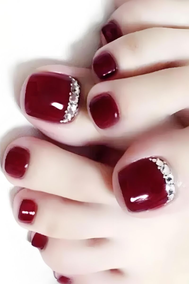 Ảnh mẫu nail chân màu đỏ mận 10