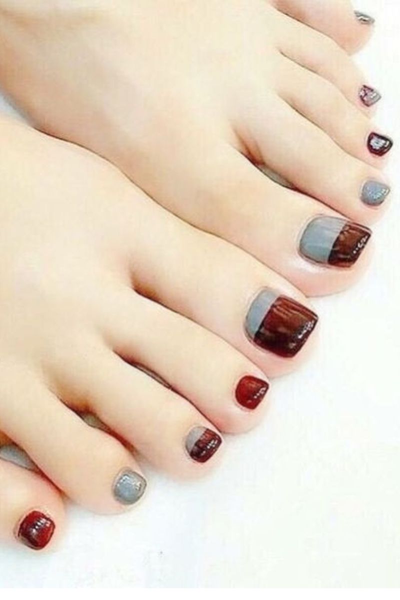 Ảnh mẫu nail chân màu đỏ mận 21