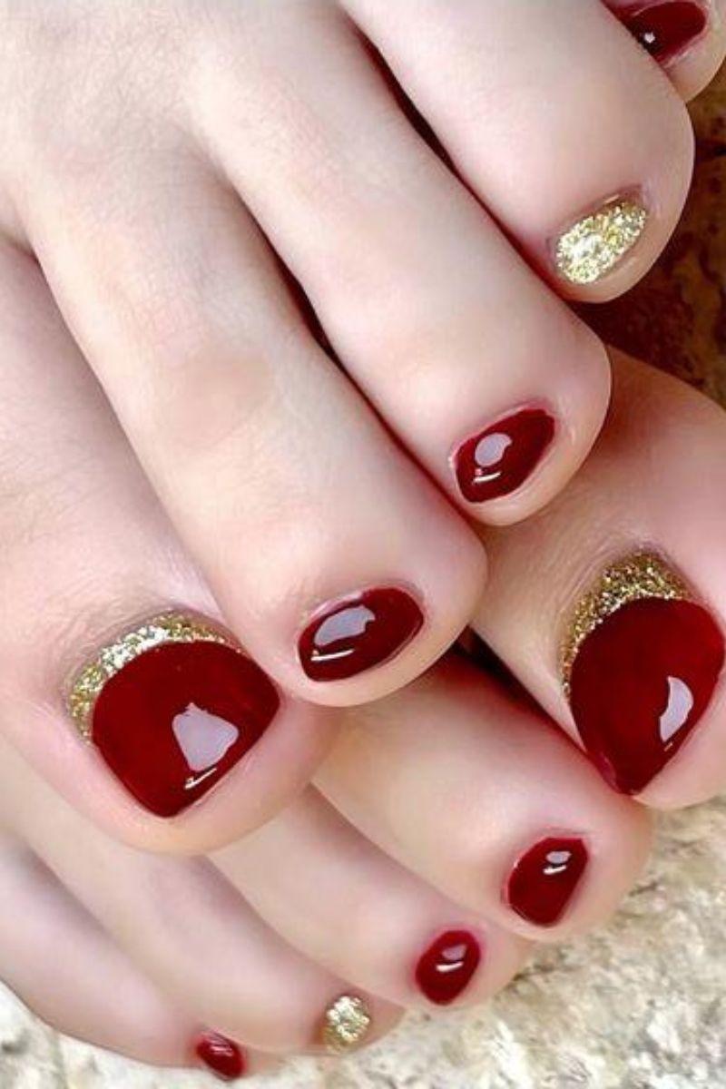 Ảnh mẫu nail chân màu đỏ mận 24