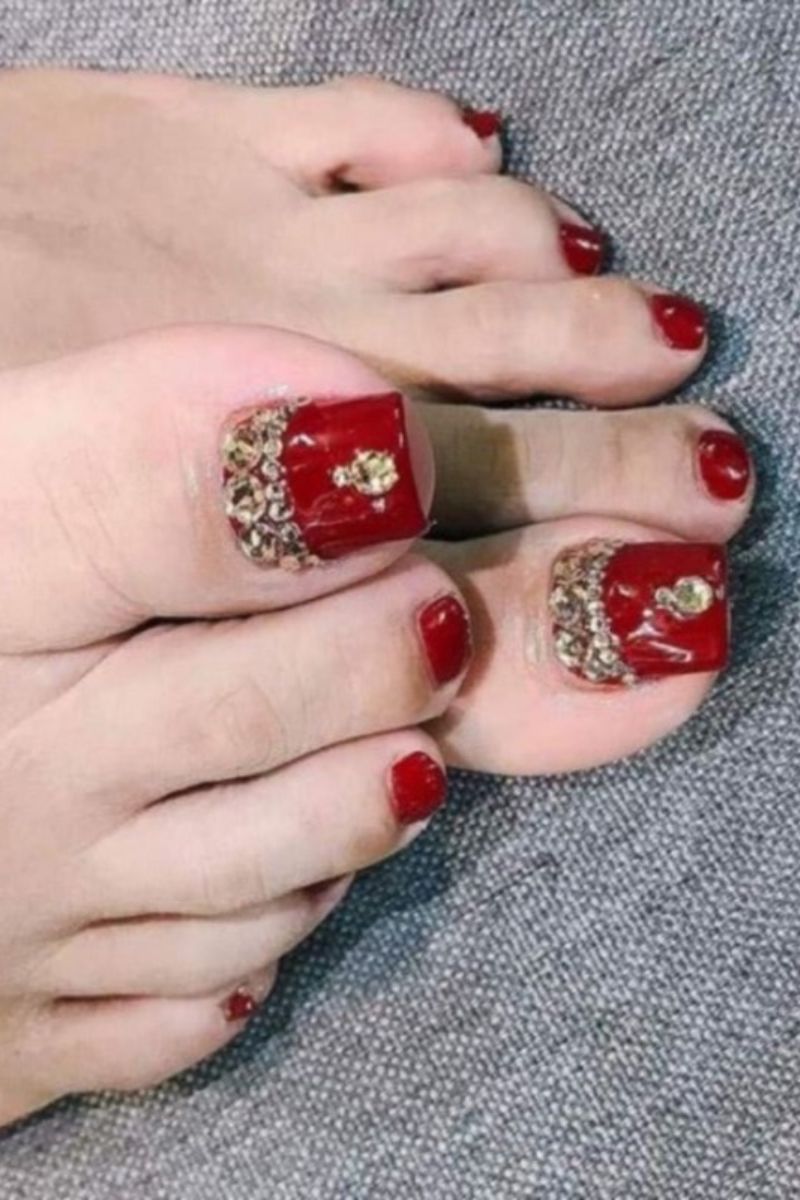 Ảnh mẫu nail chân màu đỏ mận 28