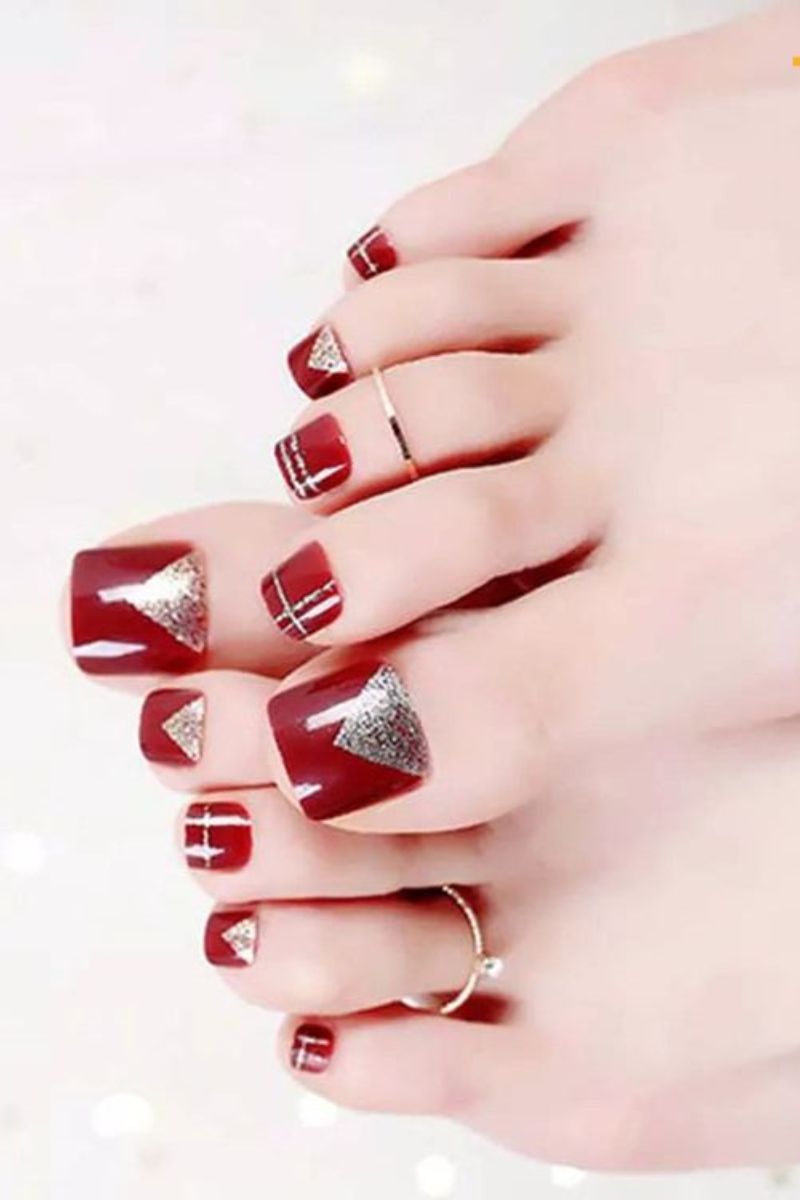 Ảnh mẫu nail chân màu đỏ mận 30