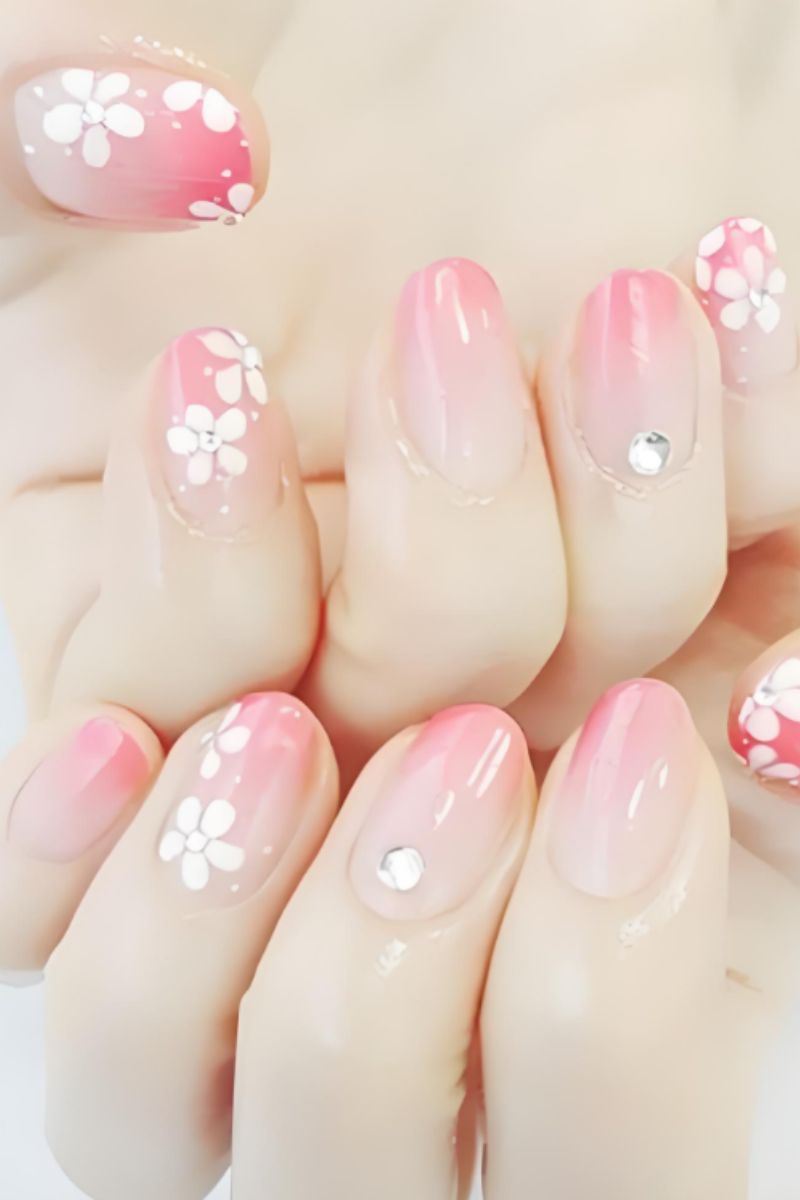 Ảnh mẫu nail cô dâu đơn giản đẹp 22