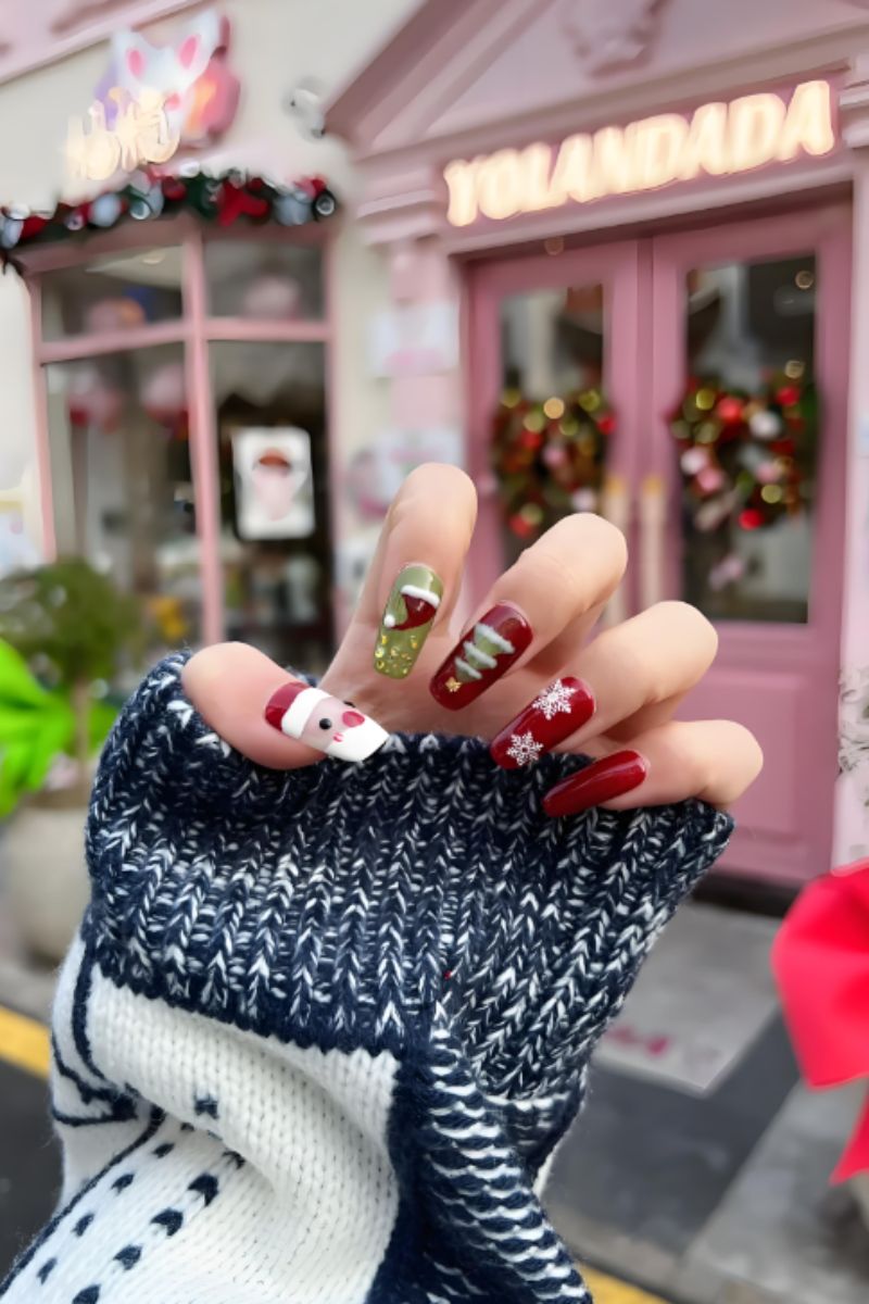 Ảnh mẫu nail noel đơn giản 31