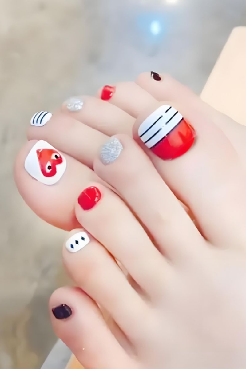 Ảnh nail chân dễ thương 29