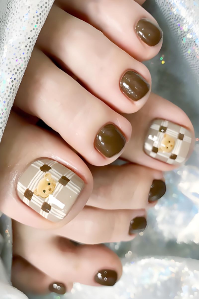 Ảnh nail chân hình gấu 1