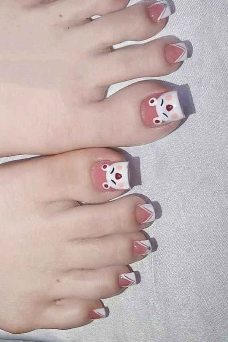 Ảnh nail chân hình gấu 18