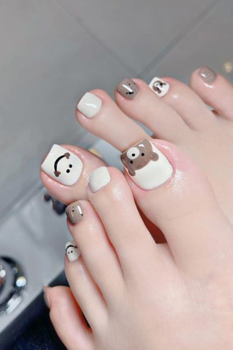 Ảnh nail chân hình gấu 25