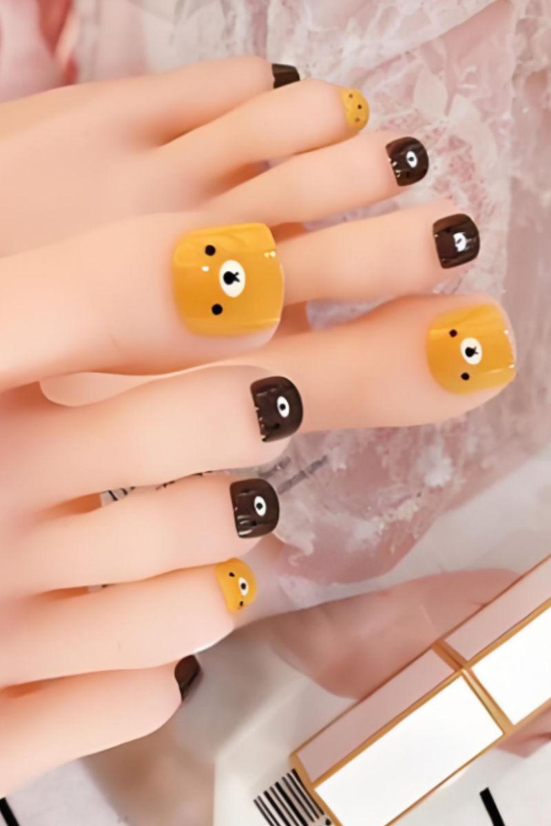 Ảnh nail chân hình gấu 8