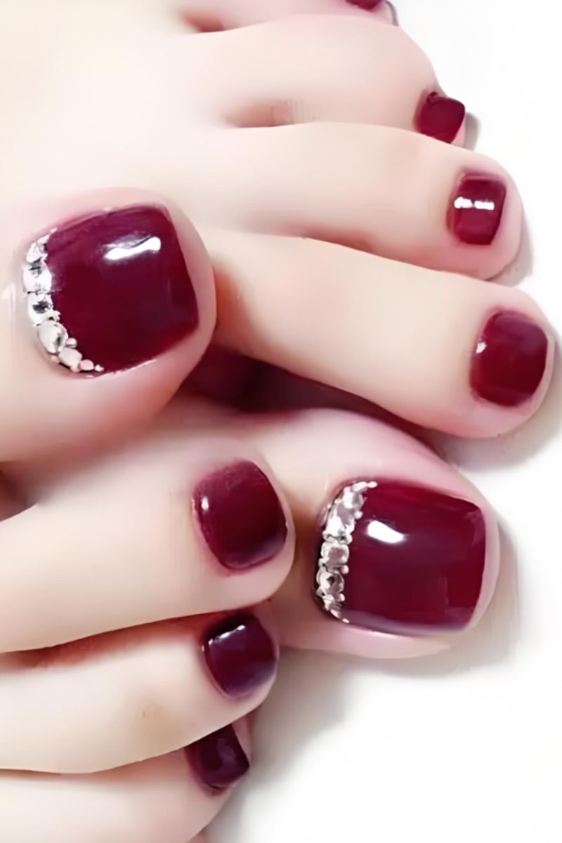 Ảnh nail chân màu đỏ đẹp 2