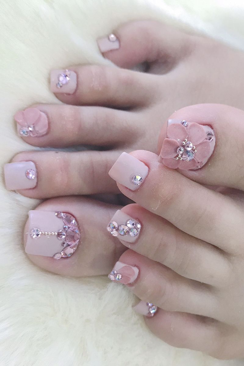 Ảnh nail chân màu hồng 30