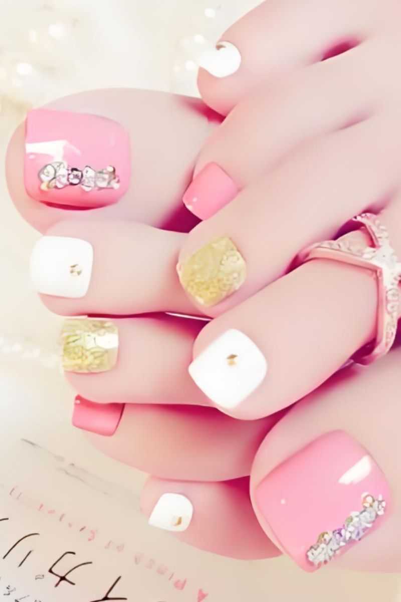 Ảnh nail chân màu hồng 9