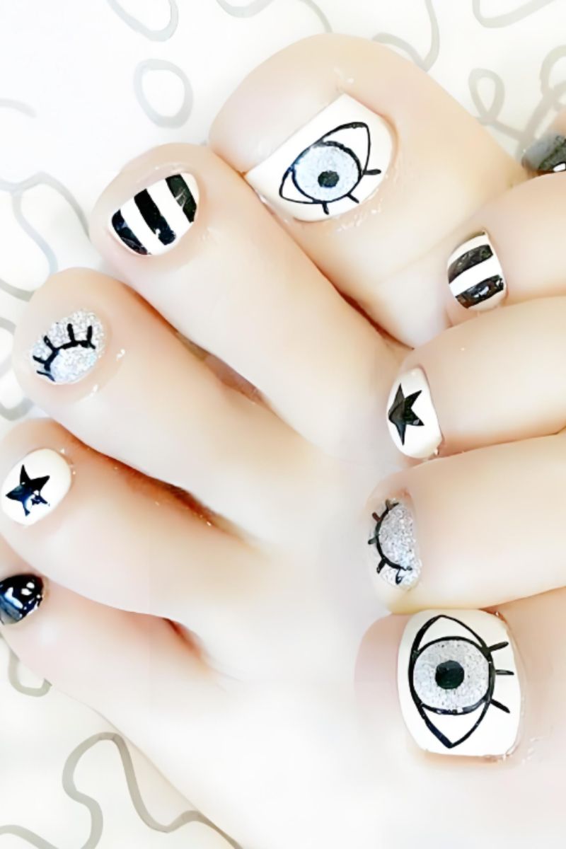 Ảnh nail chân vẽ cute 1