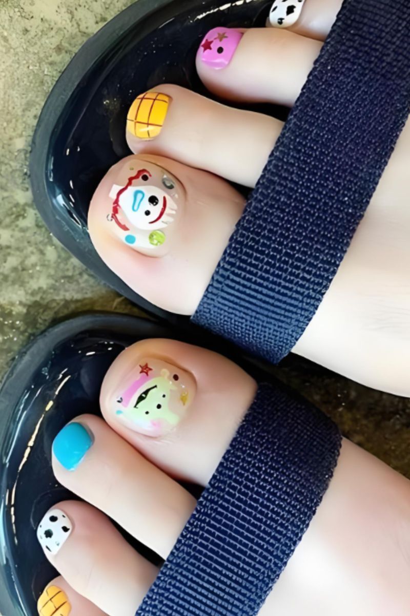 Ảnh nail chân vẽ cute 13