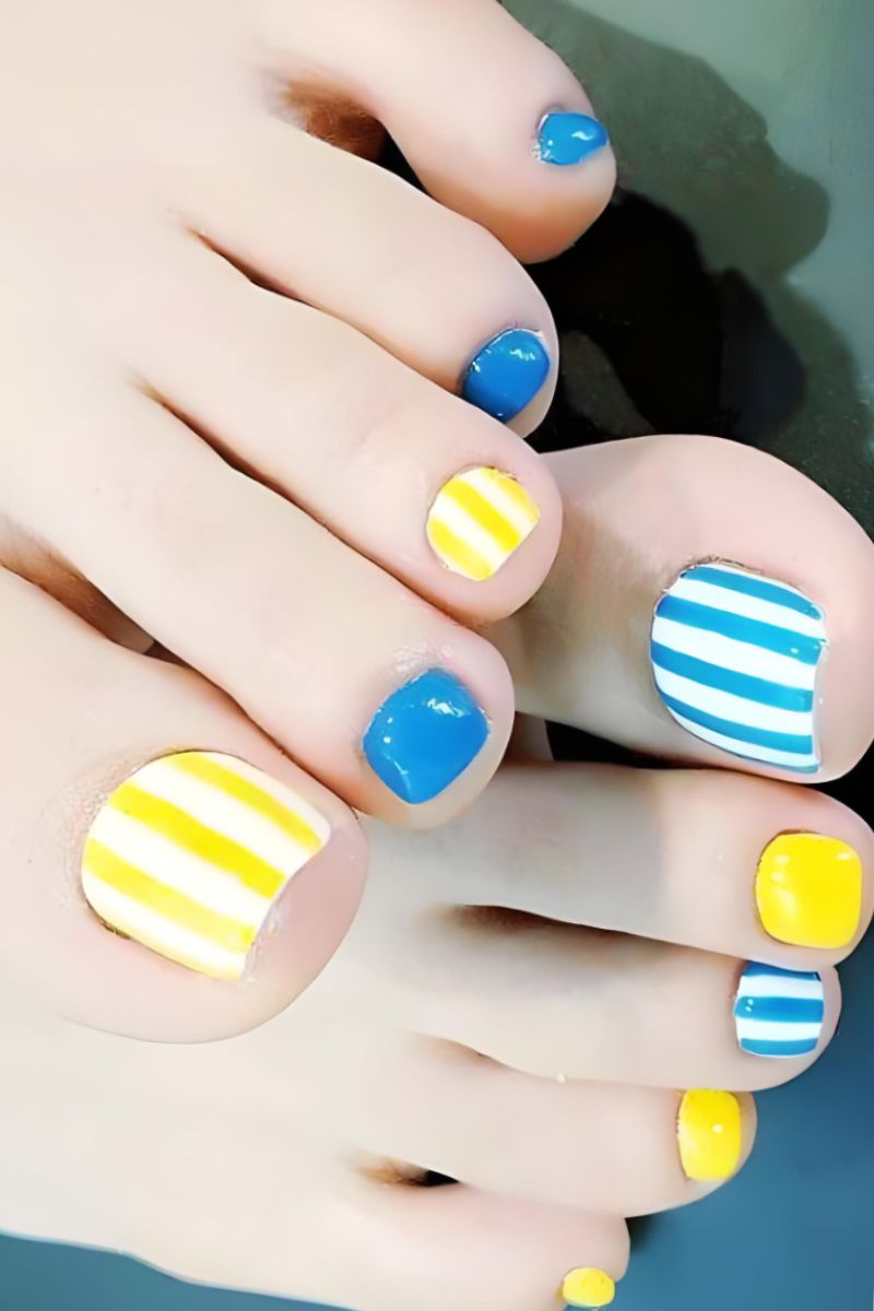 Ảnh nail chân vẽ đơn giản 12