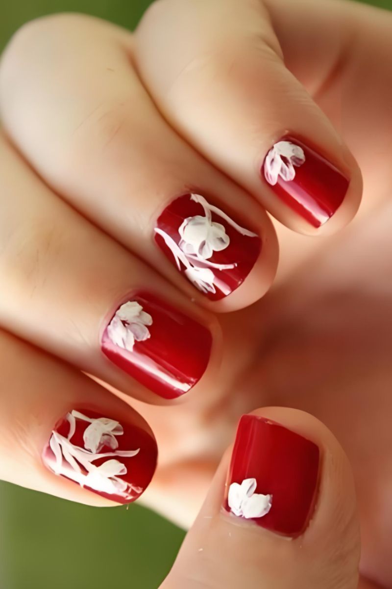 Ảnh nail đỏ trắng 12