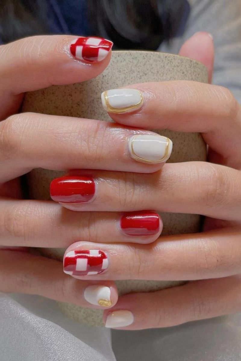 Ảnh nail đỏ trắng 26