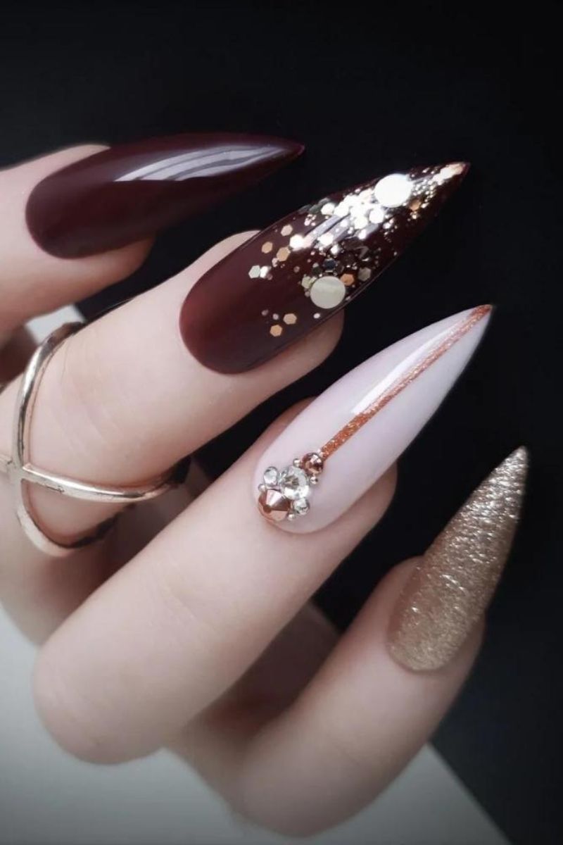 Ảnh nail đỏ trắng 29