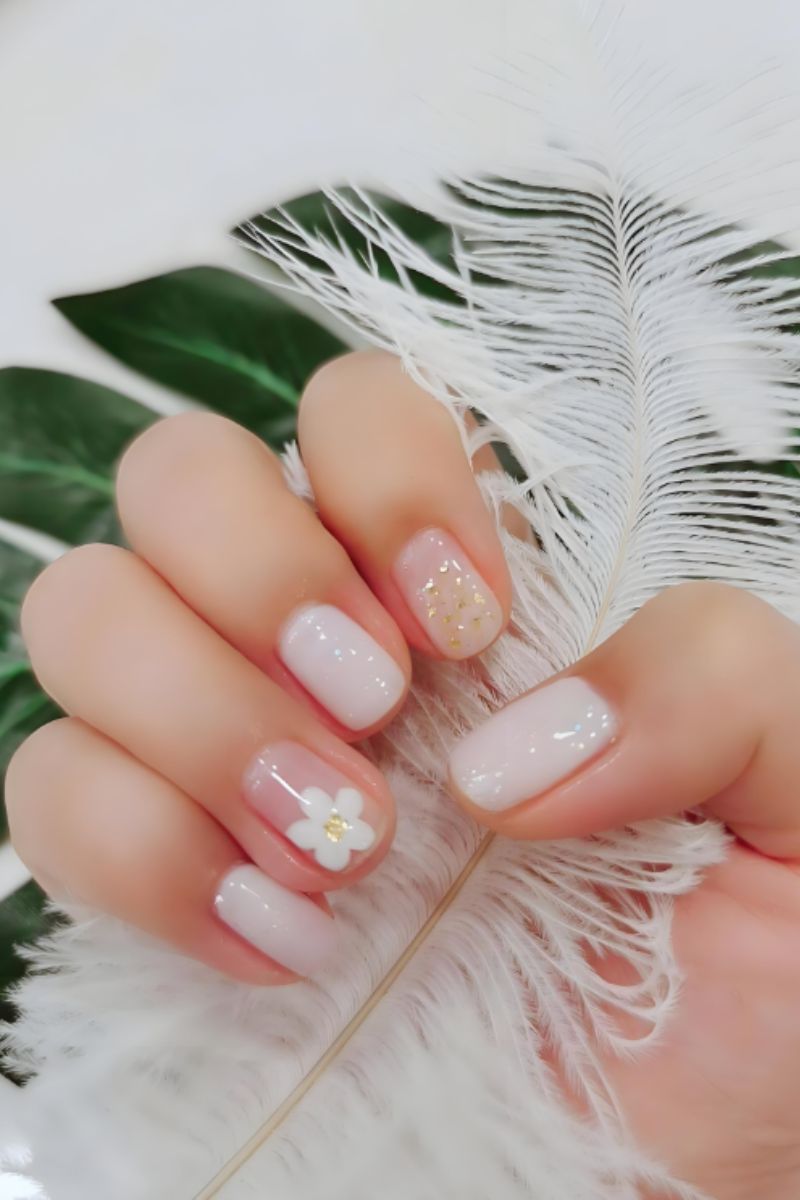 Ảnh nail kim tuyến trắng 10