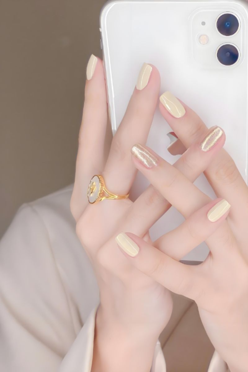 Ảnh nail kim tuyến trắng 13