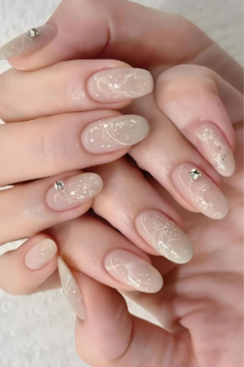 Ảnh nail kim tuyến trắng 23