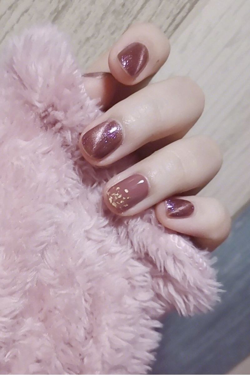 Ảnh nail mắt mèo đơn giản 6