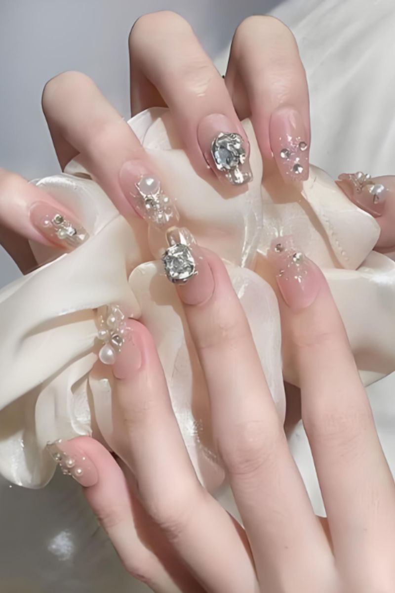 Ảnh nail tay cô dâu 20