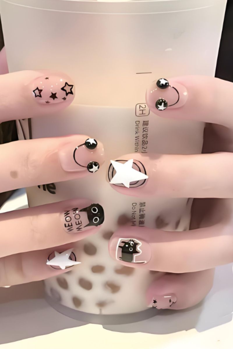 Ảnh nail tay hoạt hình 7