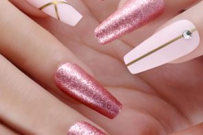 Tổng hợp 69+ Ảnh nail tay kim tuyến lấp lánh thu hút