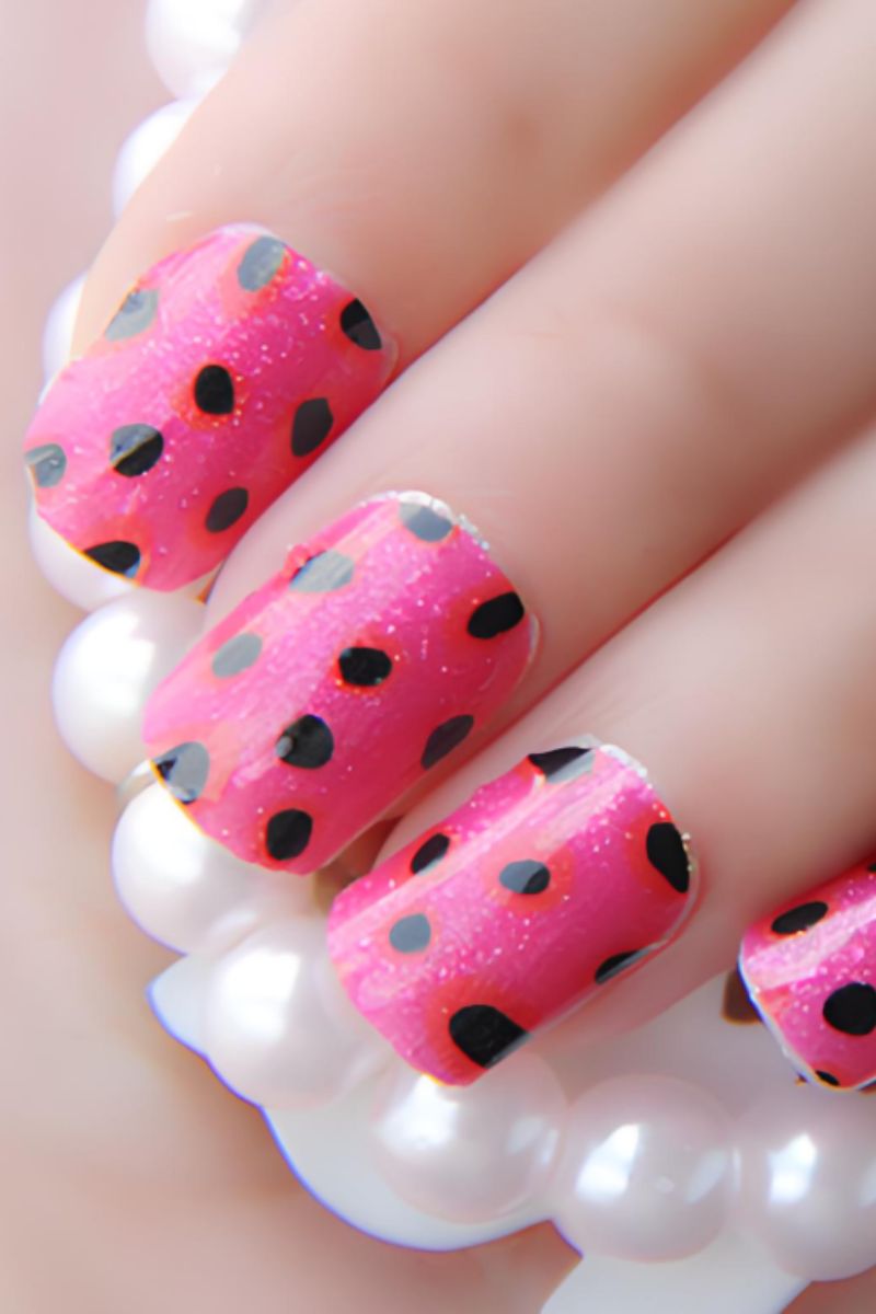 Ảnh nail tay màu hồng 22