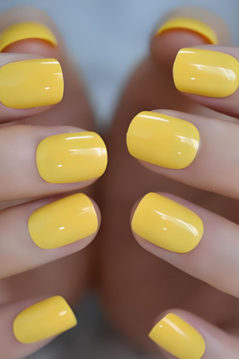 Ảnh nail tay màu vàng 1