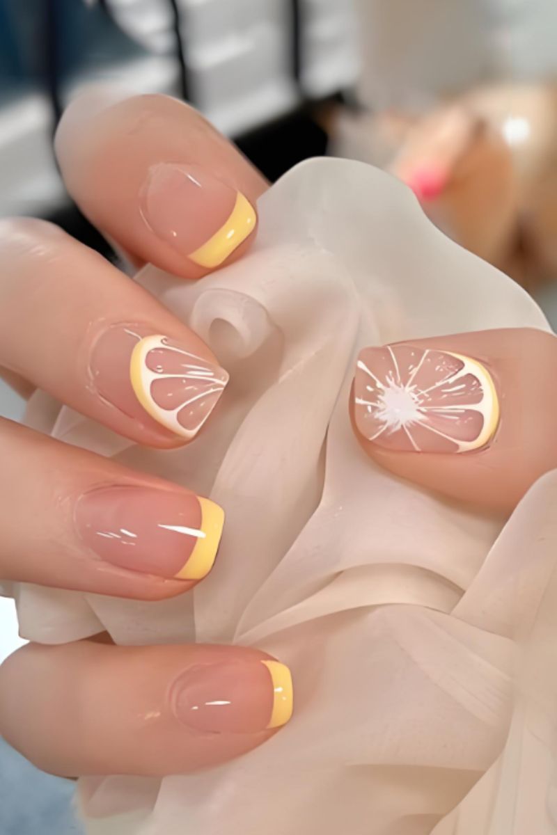 Ảnh nail tay màu vàng 18