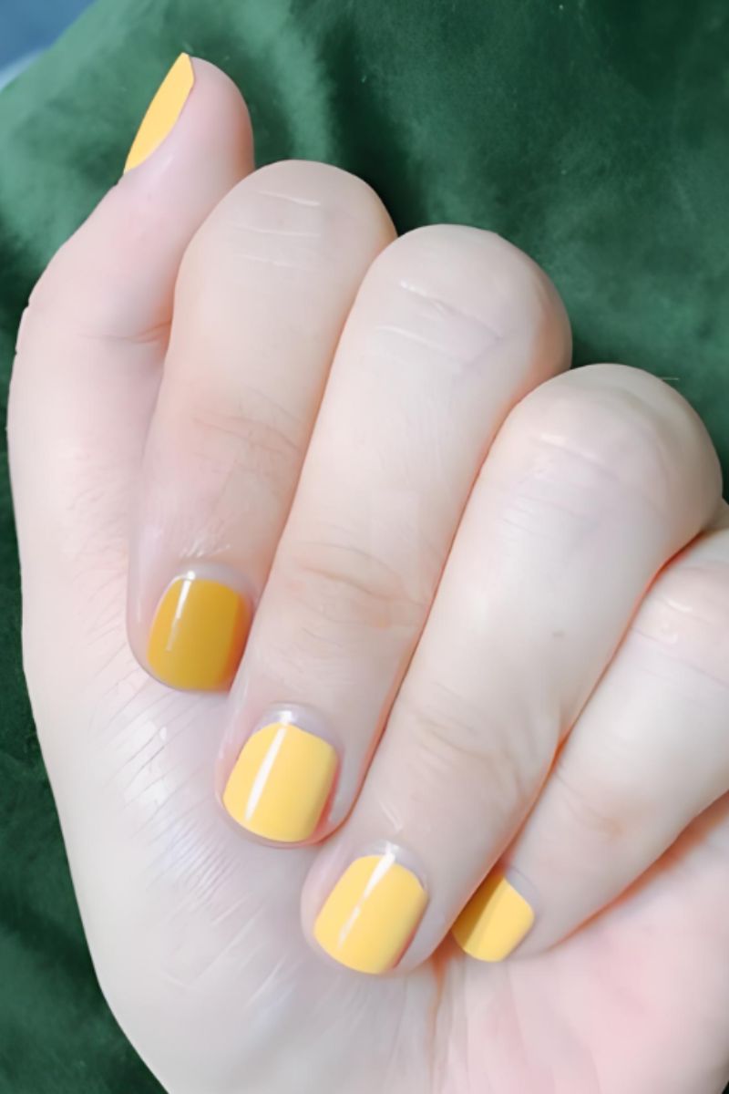 Ảnh nail tay màu vàng 23