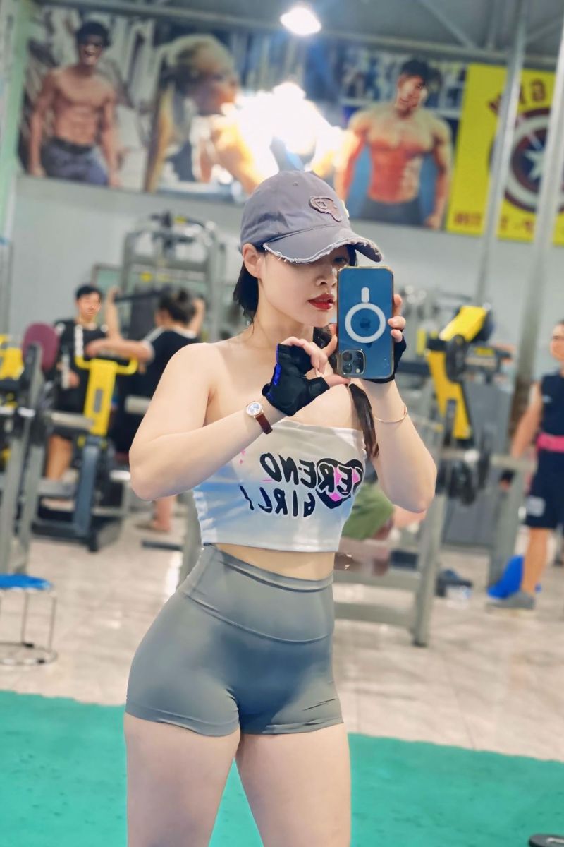 Ảnh gái xinh tập gym 22