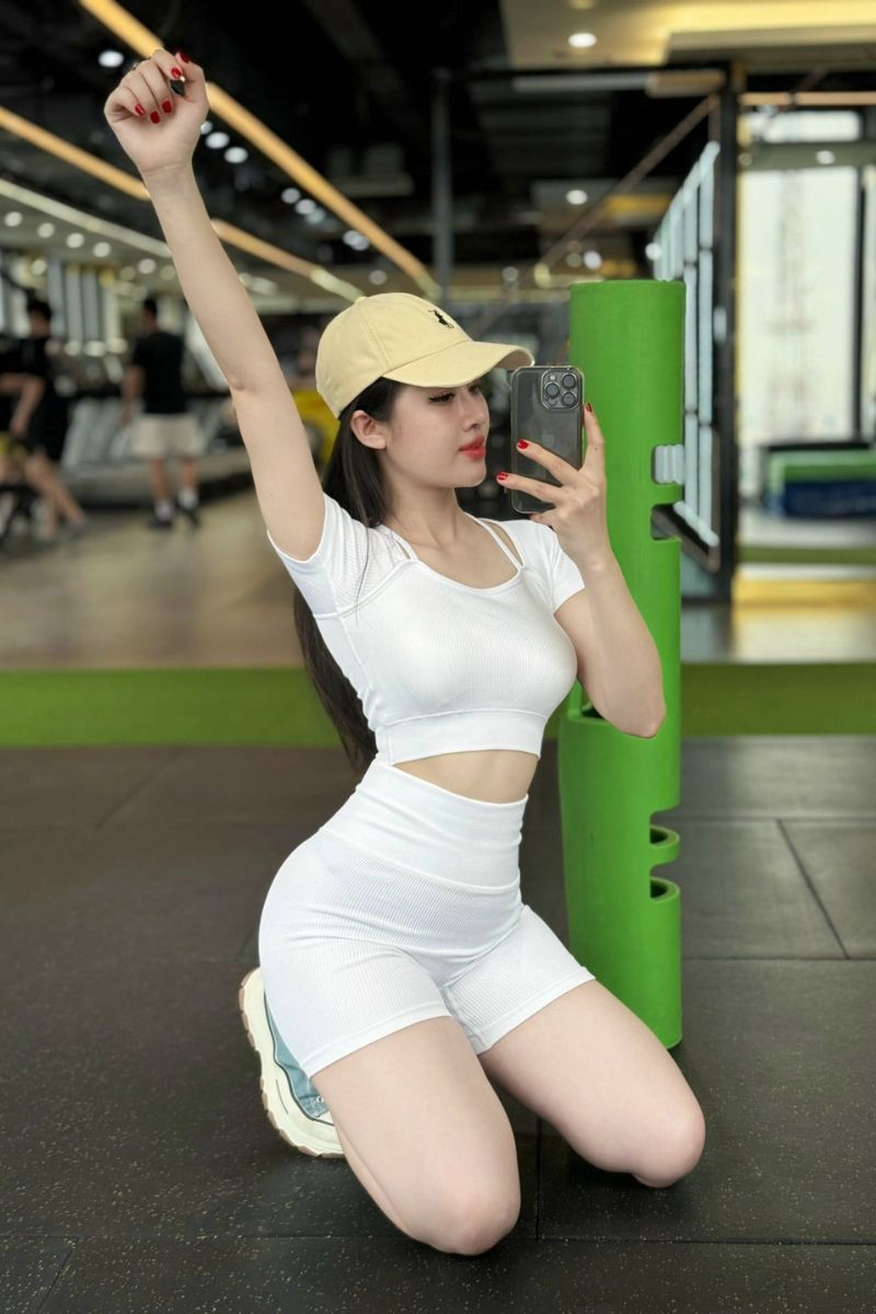 Ảnh gái xinh tập gym 24