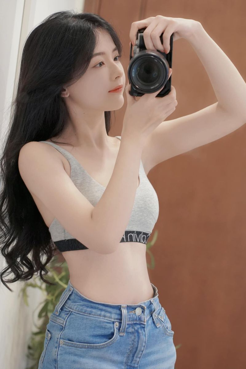 Ảnh Lê Lý Lan Hương bikini 19