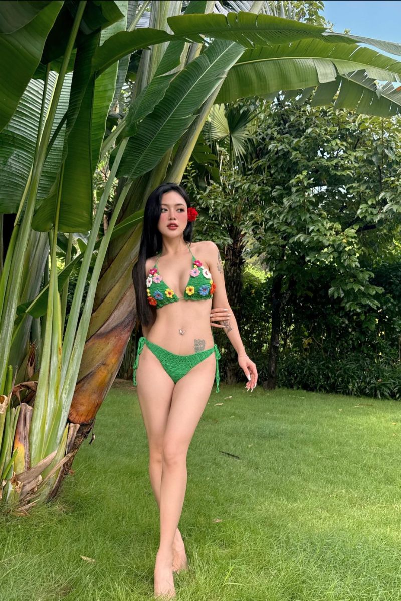 Ảnh Mẹ Gấu bikini 5