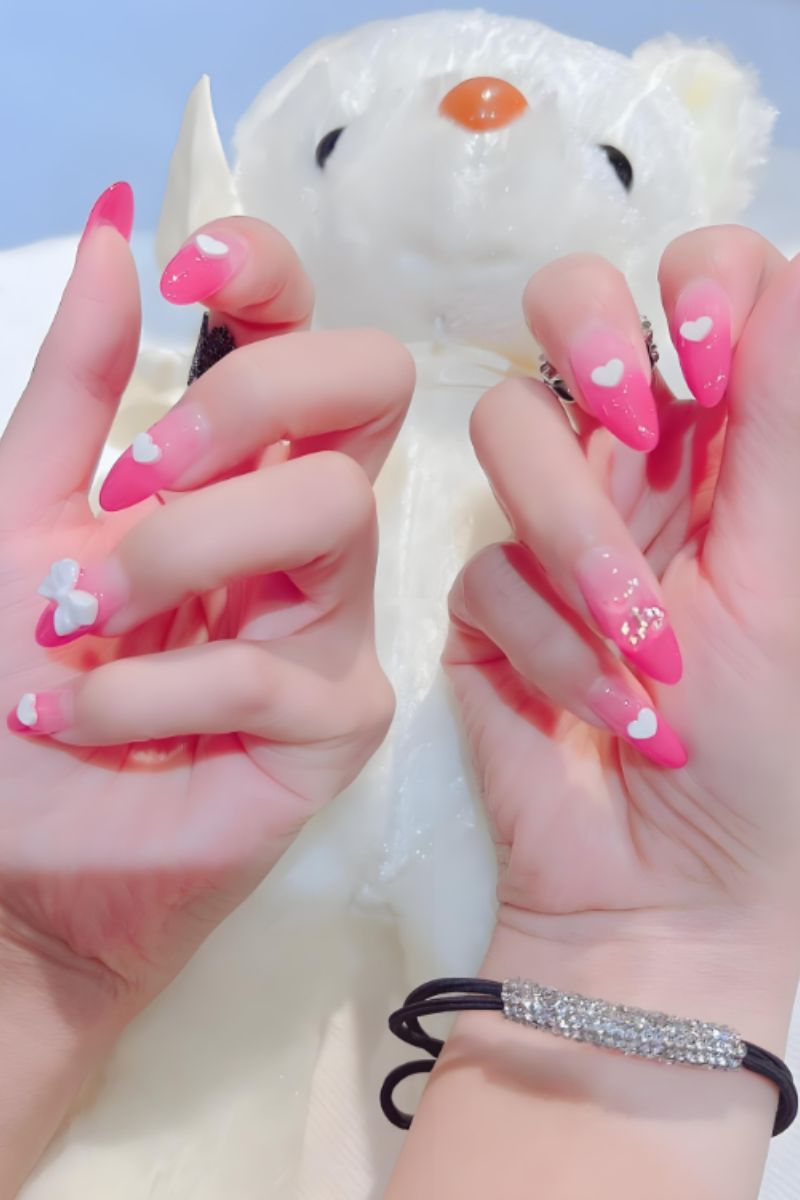 Ảnh các mẫu nail màu hồng đẹp 5