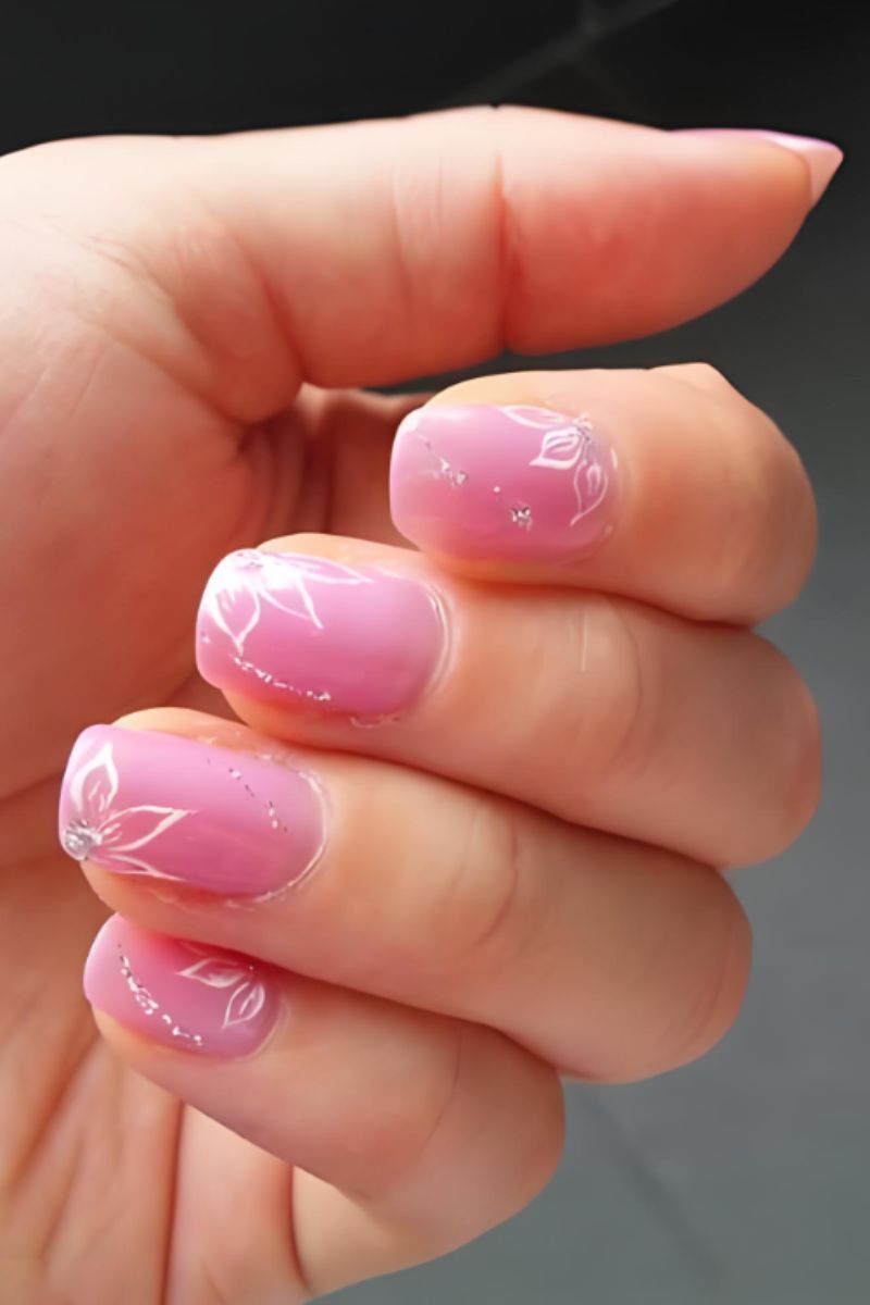 Ảnh các mẫu nail màu hồng đẹp 7