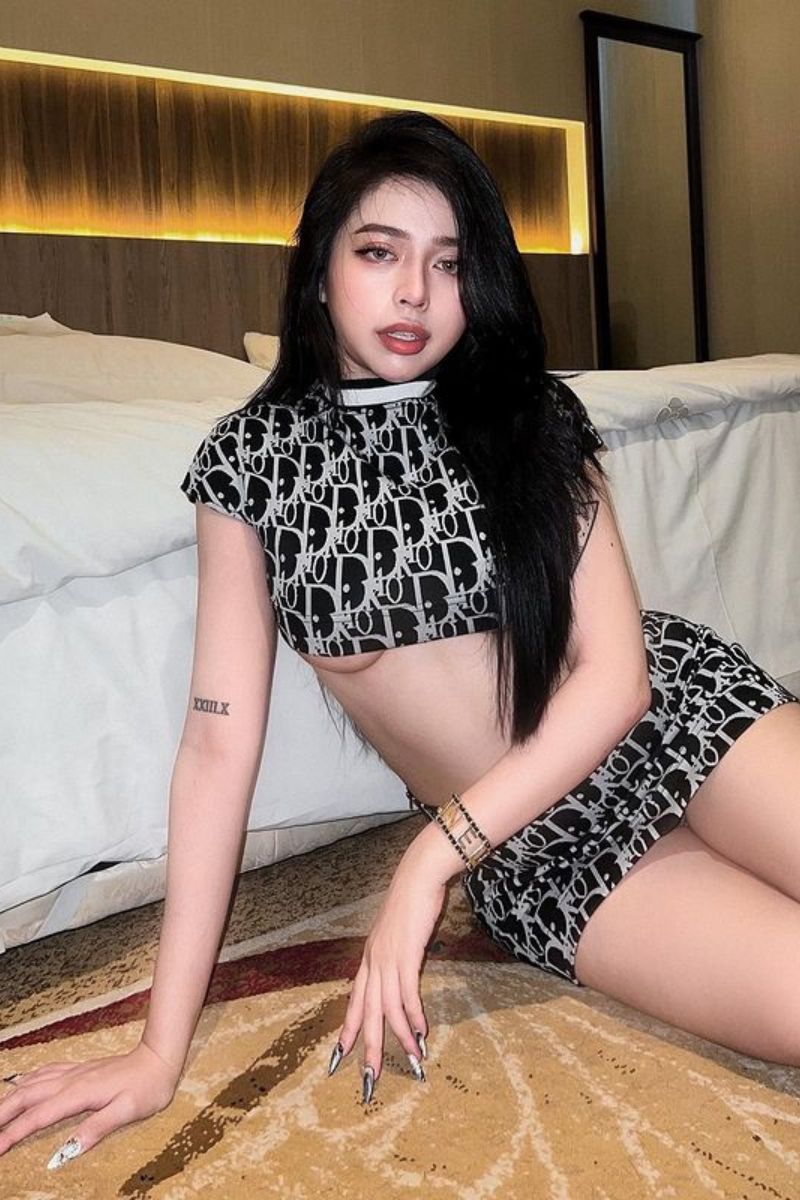 Ảnh hotgirl Huỳnh Lâm Tố Ngân sexy 36